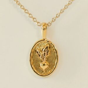 Jilly Box Sugar Blossom: Beet Necklace 14k Gold-plated